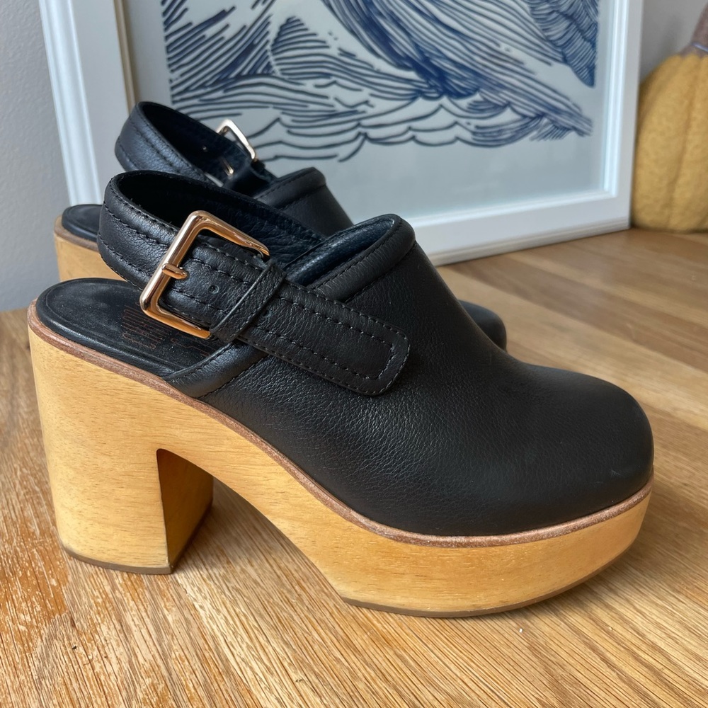 Charlotte Stone Bonnie in black leather, size 5